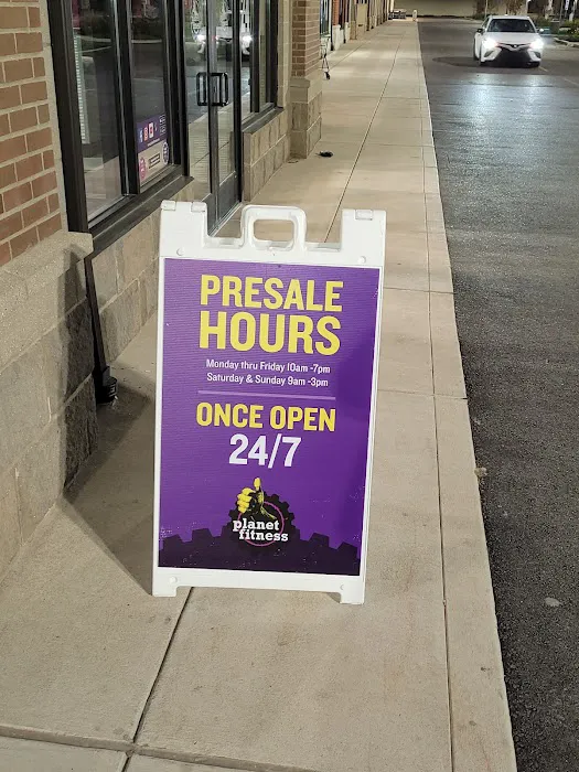 Planet Fitness Picture 9