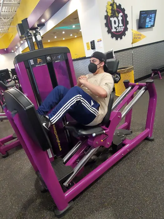 Planet Fitness Picture 1