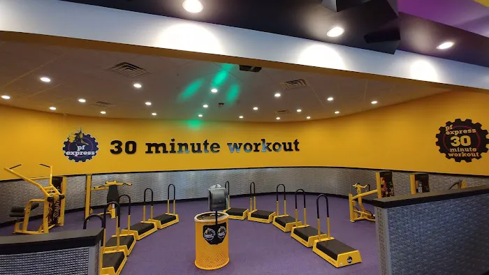 Planet Fitness Picture 4