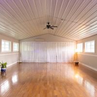 Zumba with Eleanor Rhinehart ico
