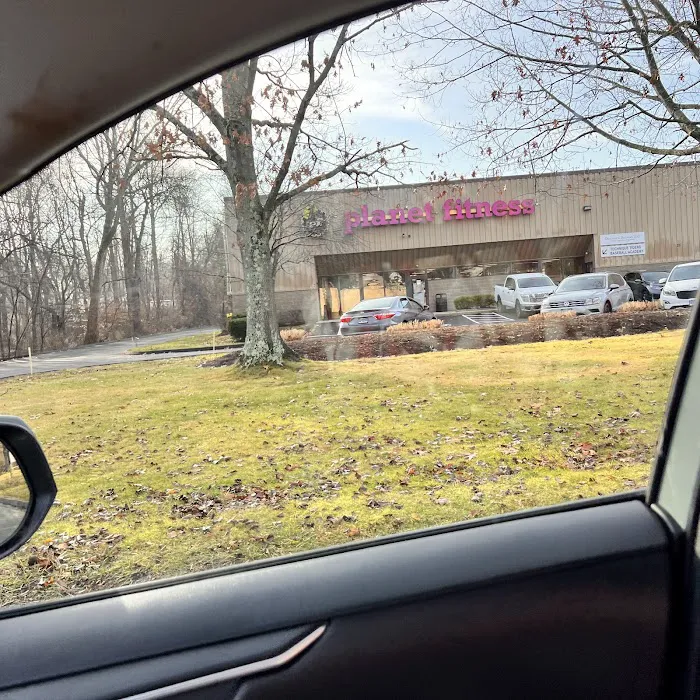 Planet Fitness Picture 7
