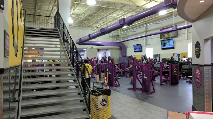 Planet Fitness Picture 10