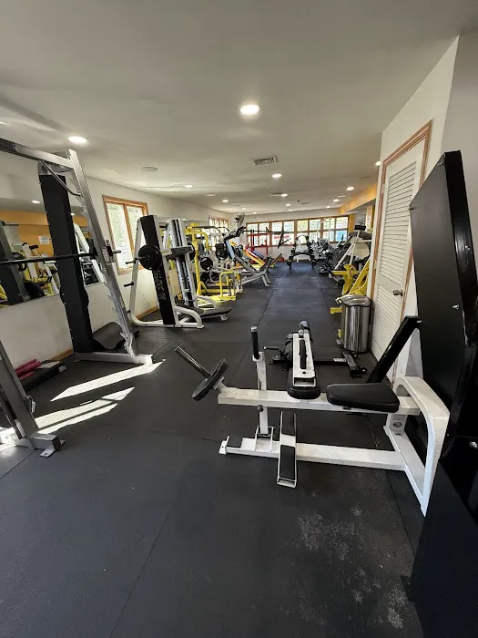 B FIT 369 LLC Picture 7