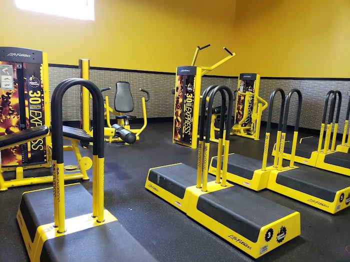 Planet Fitness Picture 6