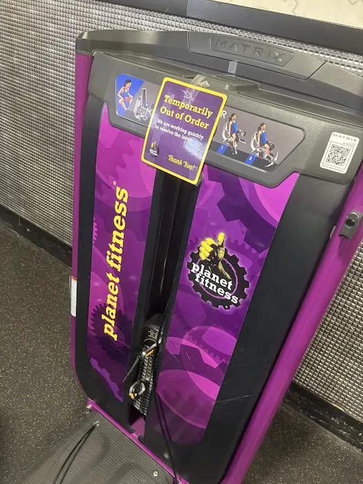 Planet Fitness Picture 9