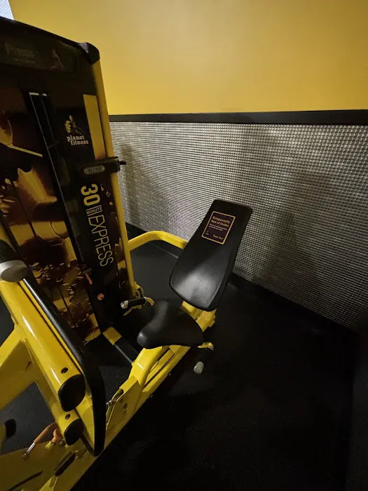 Planet Fitness Picture 8