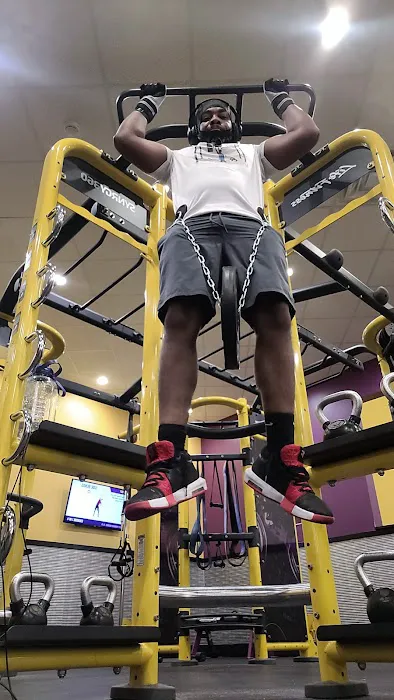 Planet Fitness Picture 8