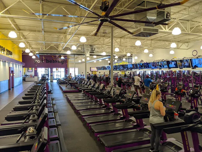 Planet Fitness Picture 10