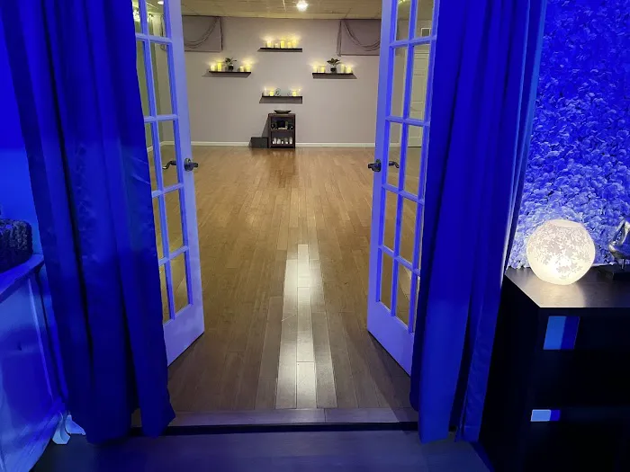 Evolution Yoga & Wellness Co., Newington CT Picture 4
