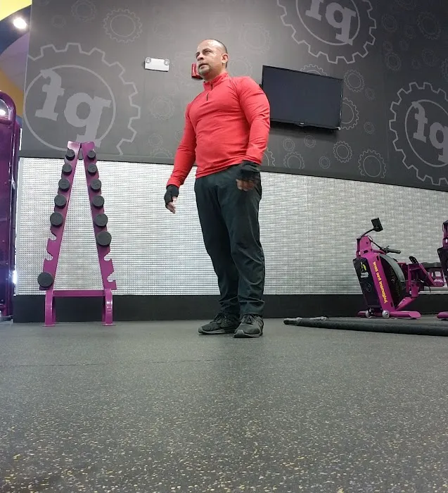 Planet Fitness Picture 9