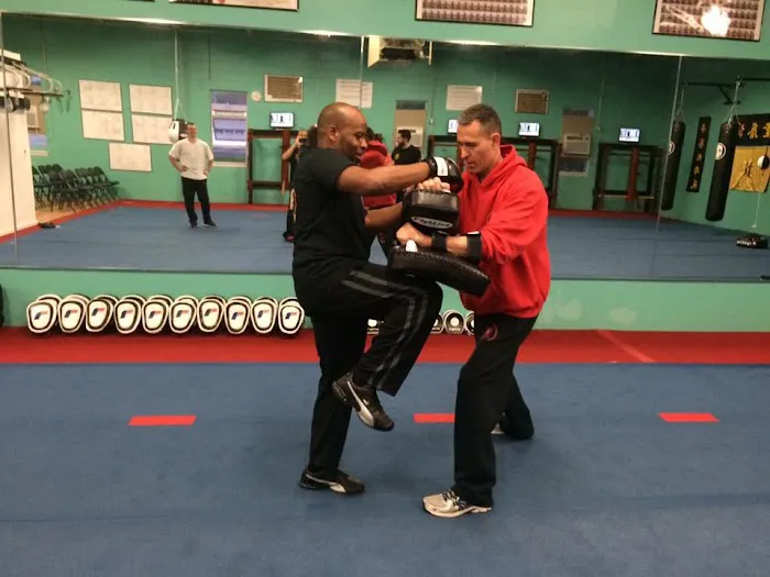 Sor. Ploenjit Muay Thai Picture 9