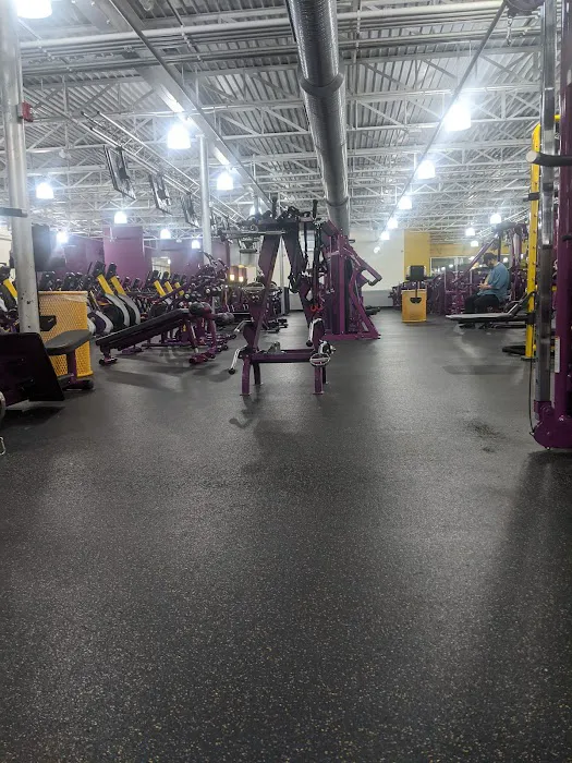 Planet Fitness Picture 8