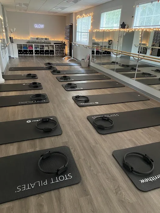 GLOW FITNESS LLC Picture 4