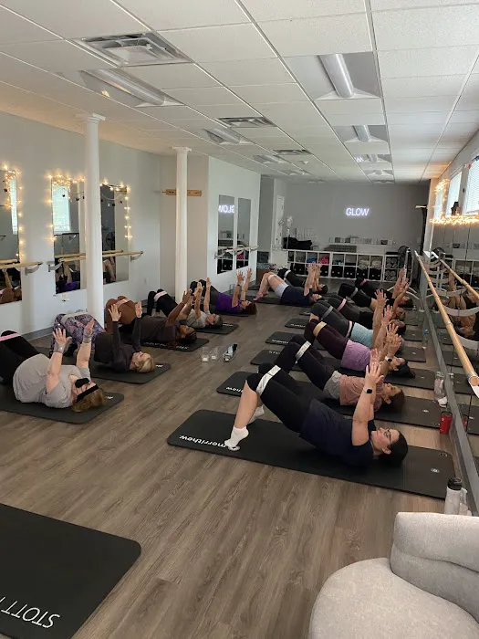 GLOW FITNESS LLC Picture 3