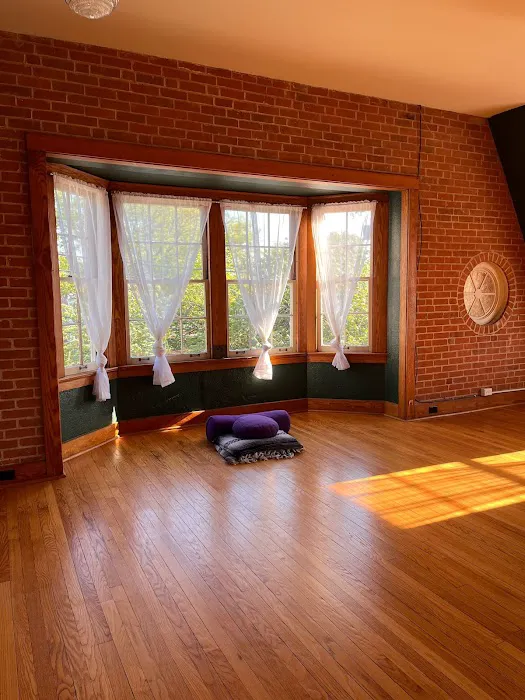 Kaia Yoga and Meditation North Haven Picture 4