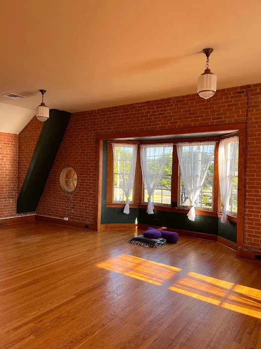 Kaia Yoga and Meditation North Haven Picture 3