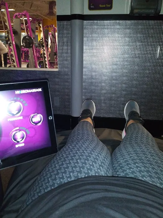 Planet Fitness Picture 10