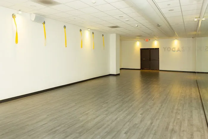 YogaSix Eastchester Picture 3
