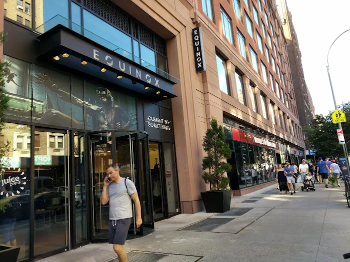Equinox West 76th Street Picture 10