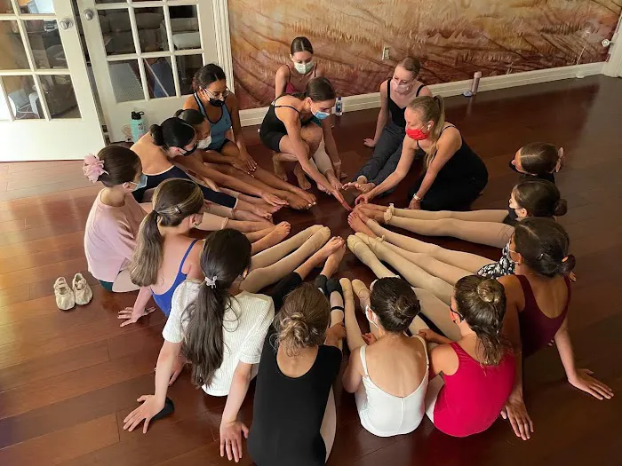 Yoga Bees Are Beautiful, LLC Picture 6