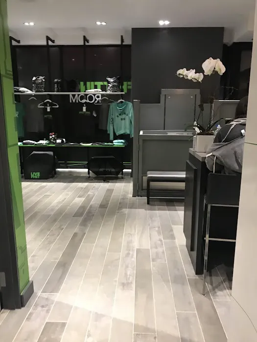 Fhitting Room- Upper West Side Picture 2