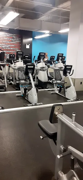 Blink Fitness 125th Picture 7