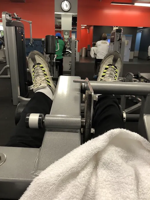 Blink Fitness 116th Picture 9