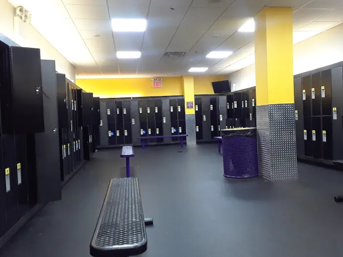 Planet Fitness Picture 5