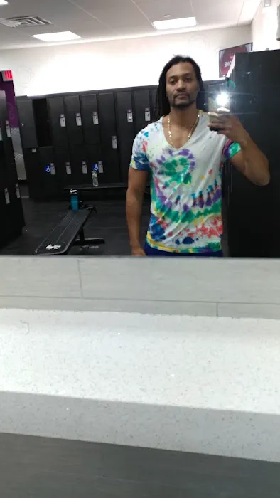 Planet Fitness Picture 8