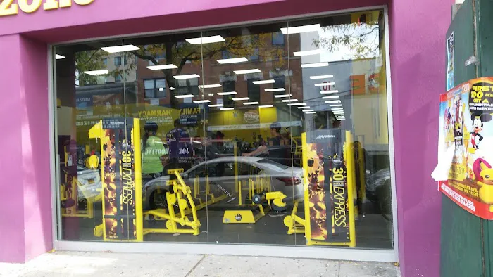 Planet Fitness Picture 9