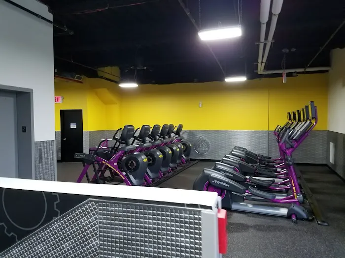 Planet Fitness Picture 8