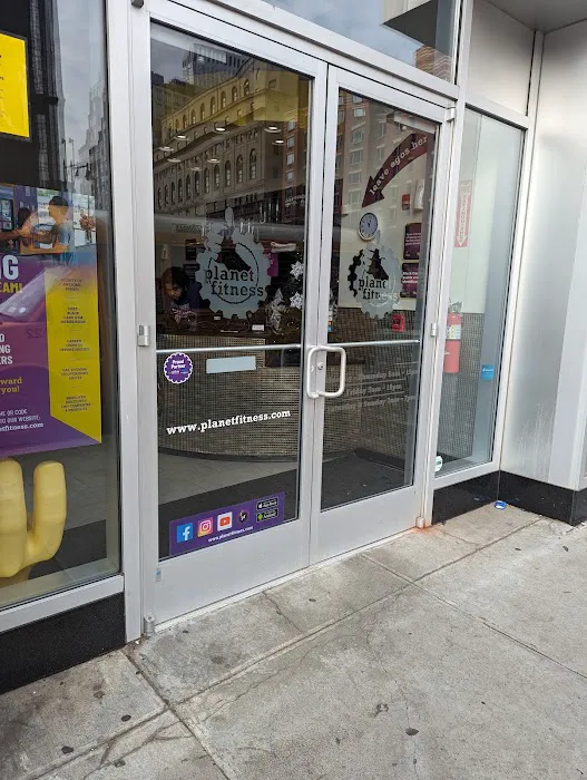 Planet Fitness Picture 5
