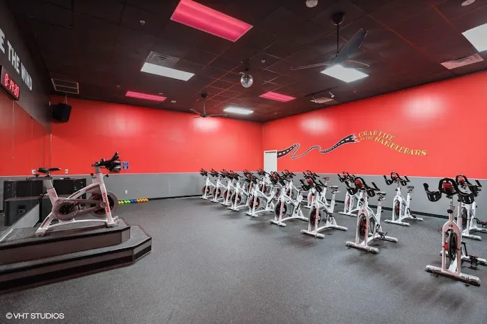 Crunch Fitness - Midlothian Picture 1