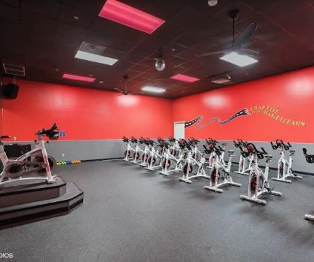 Crunch Fitness - Midlothian