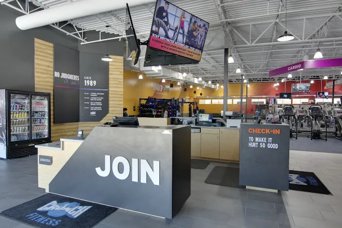 Crunch Fitness - Midlothian Picture 5