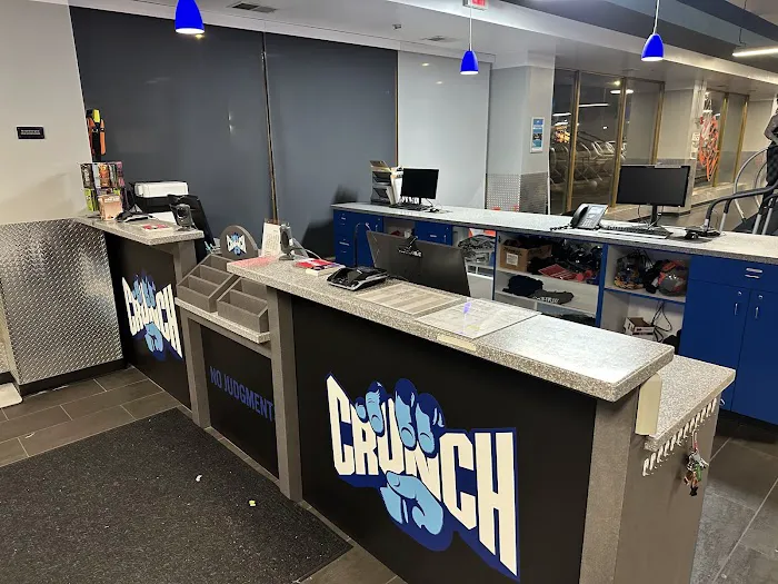 Crunch Fitness - Scotts Addition Picture 9
