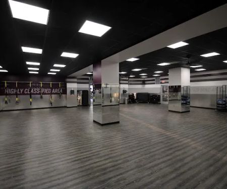 Crunch Fitness - Scotts Addition