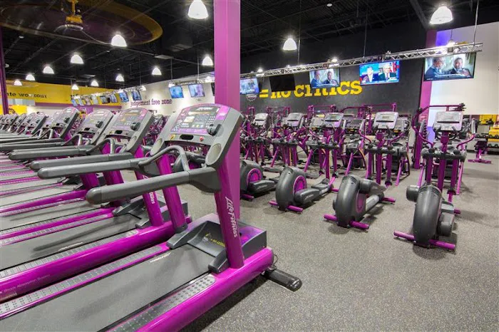 Planet Fitness Picture 5
