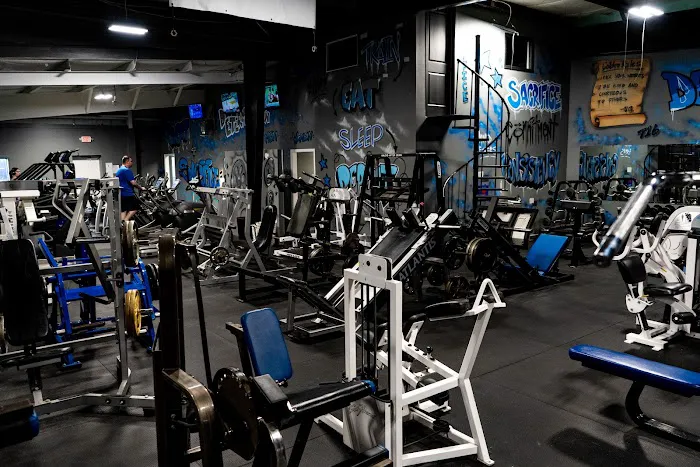 Underground GYM Picture 8