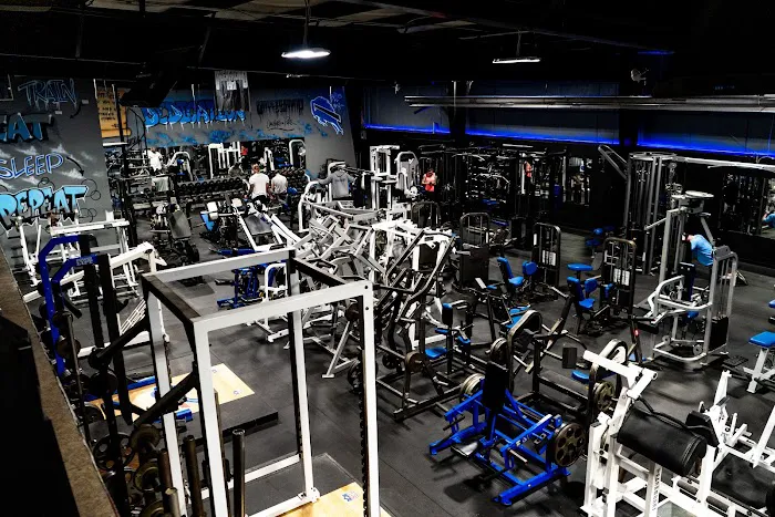 Underground GYM Picture 9