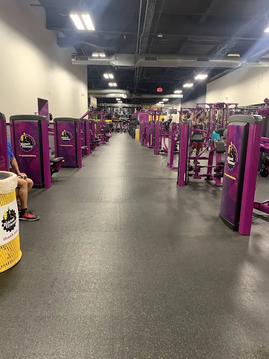 Planet Fitness Picture 9