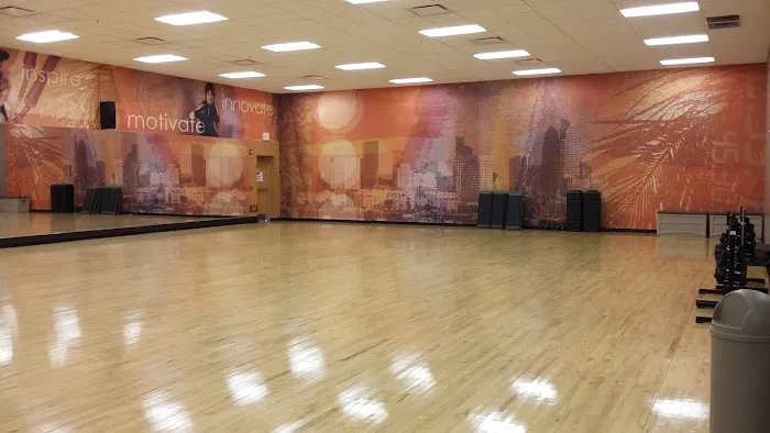 LA Fitness Picture 2