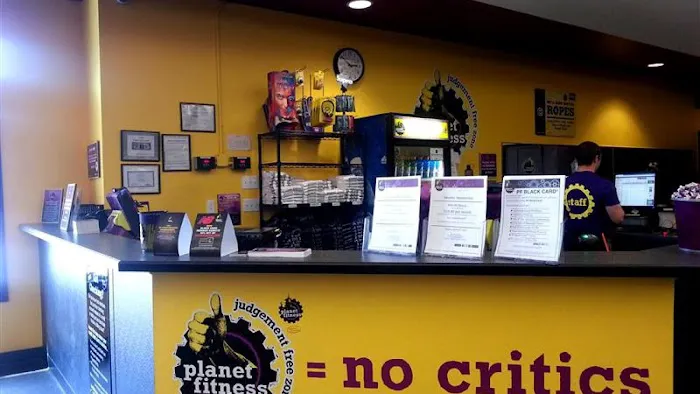 Planet Fitness Picture 2