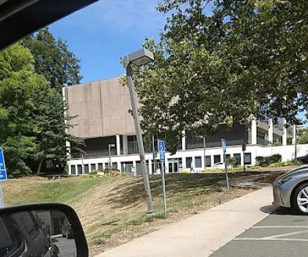 Mandell JCC Fitness Center at Saint Francis