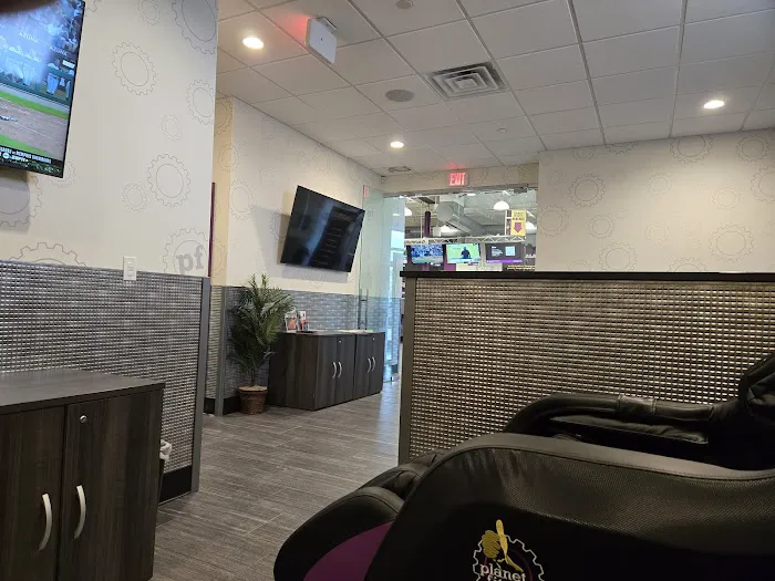Planet Fitness Picture 1