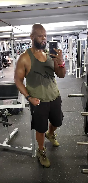 Arsen's Gym | 24/7 Orange Ct Picture 5