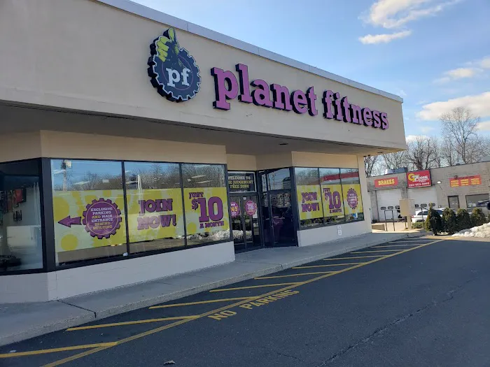 Planet Fitness Picture 2