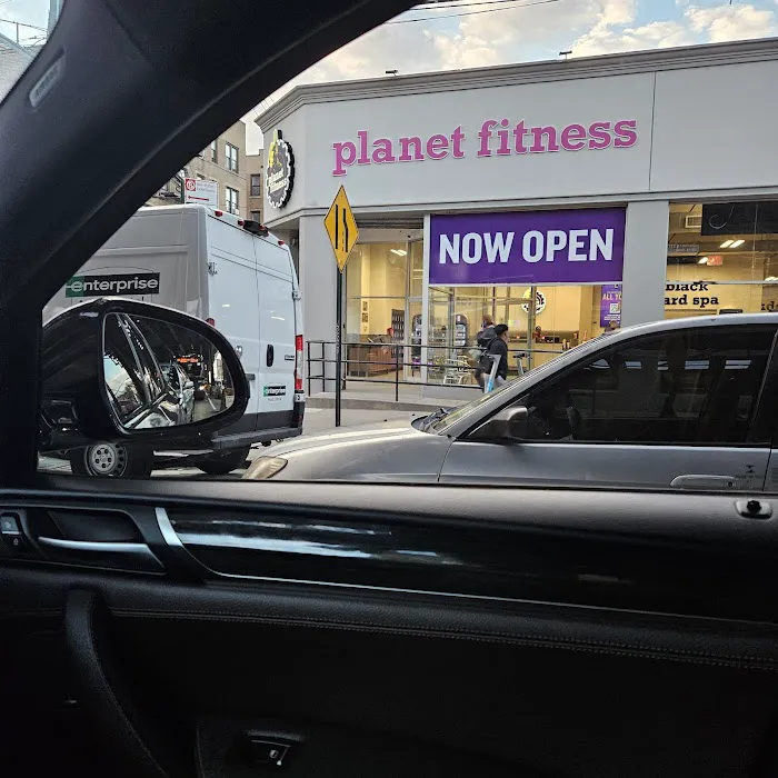 Planet Fitness Picture 8