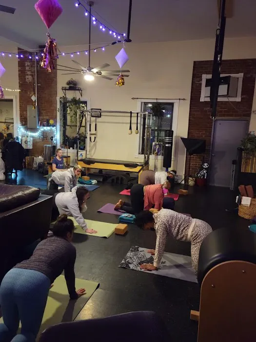 TheYogaMarque Picture 7
