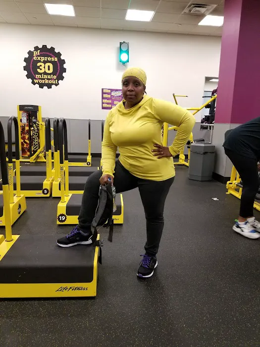 Planet Fitness Picture 10